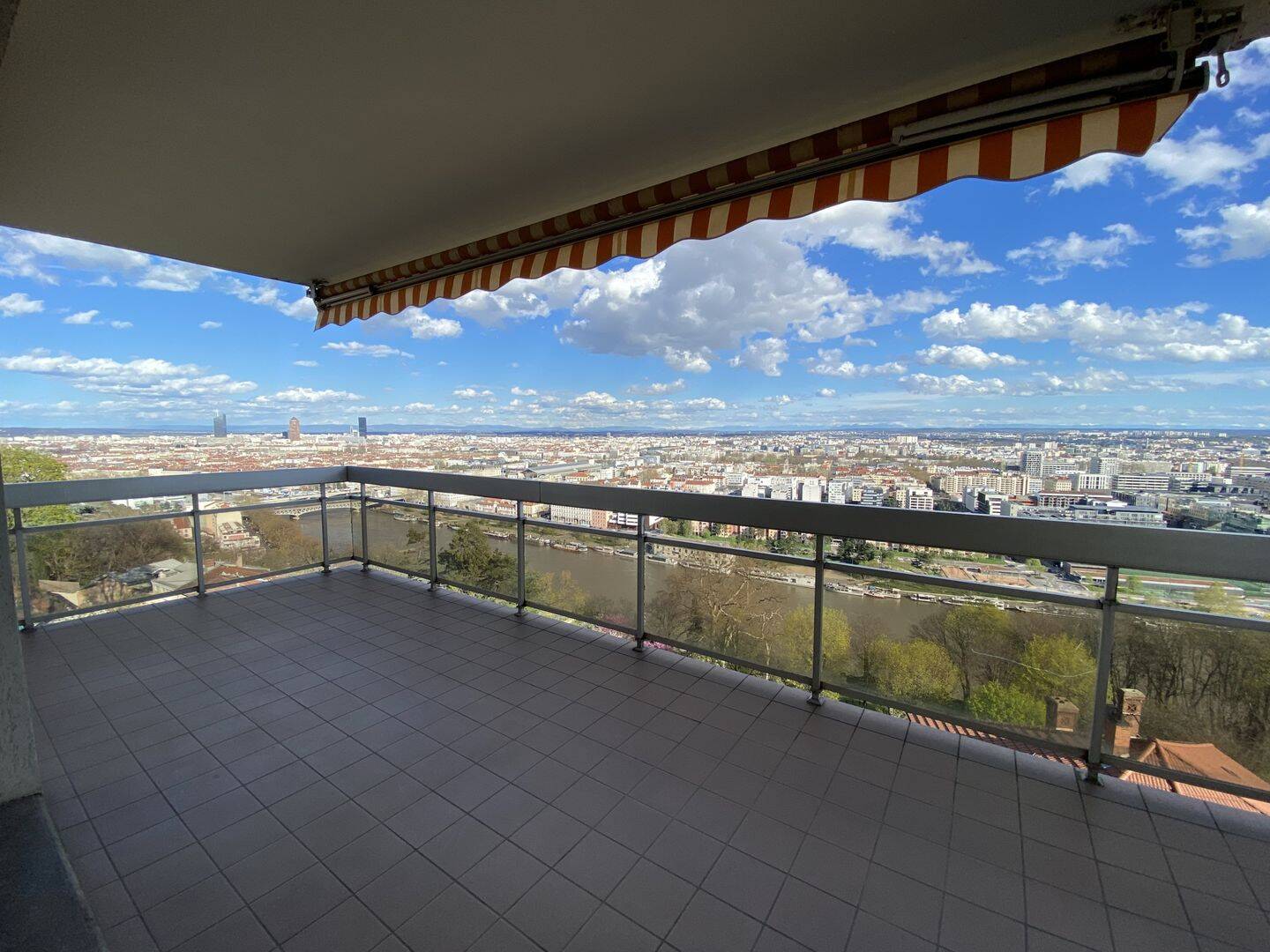 Appartement 5 pièces 137 m² · à Lyon 5ème Arrondissement · 137 m² · 2 250 €/mois