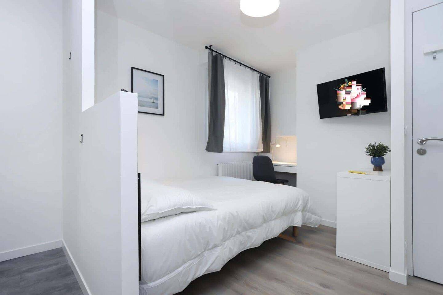 Chambre 1 - MONSEIGNEUR MOUEZY - Colocation — 2