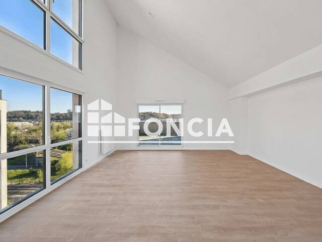 Appartement 5 pièces 160 m² · à Bordeaux · 160,2 m² · 2 090 €