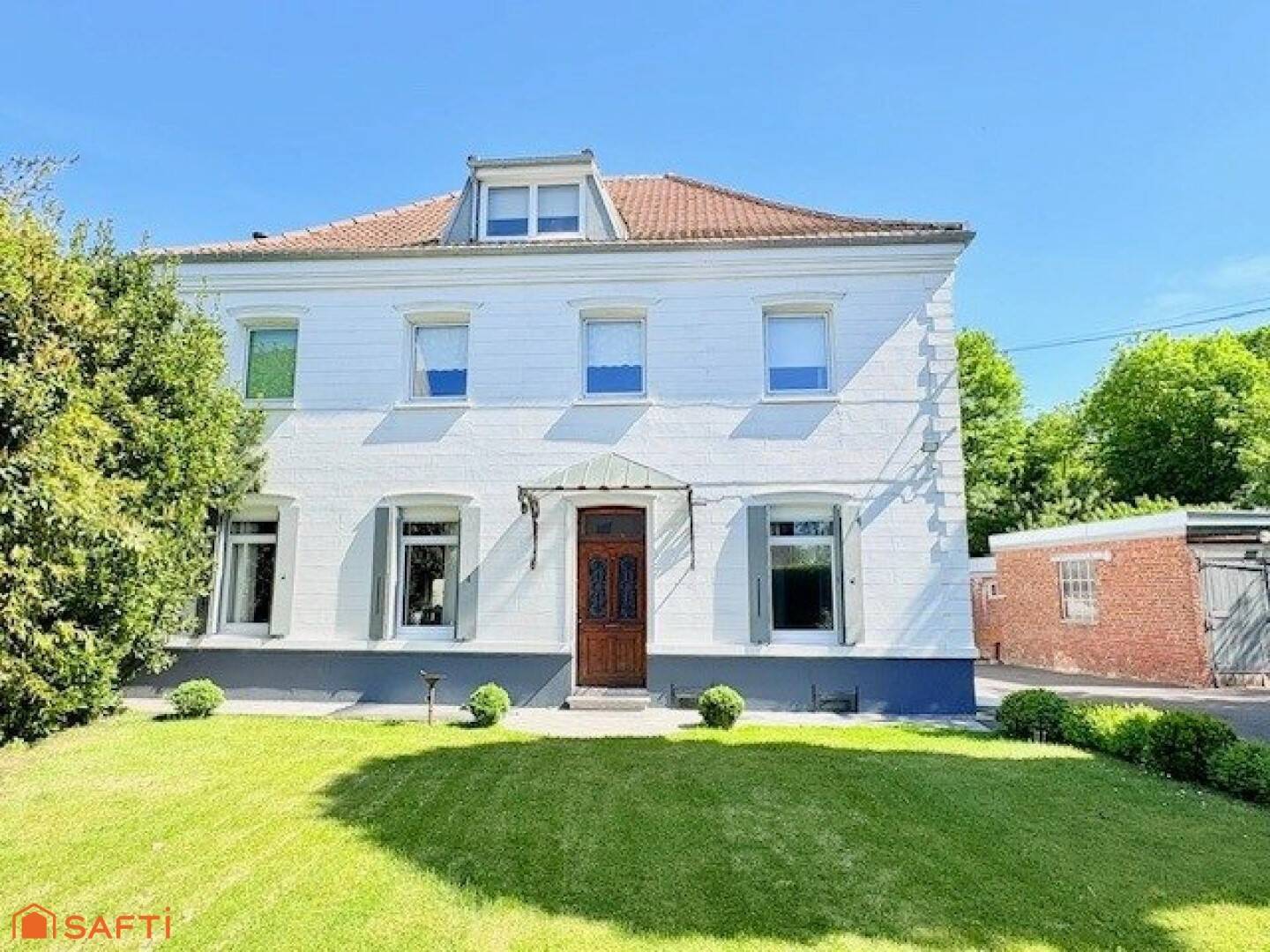 Maison 14 pièces 274 m² · à Condé-sur-l'Escaut · 274 m² · 299 000 €