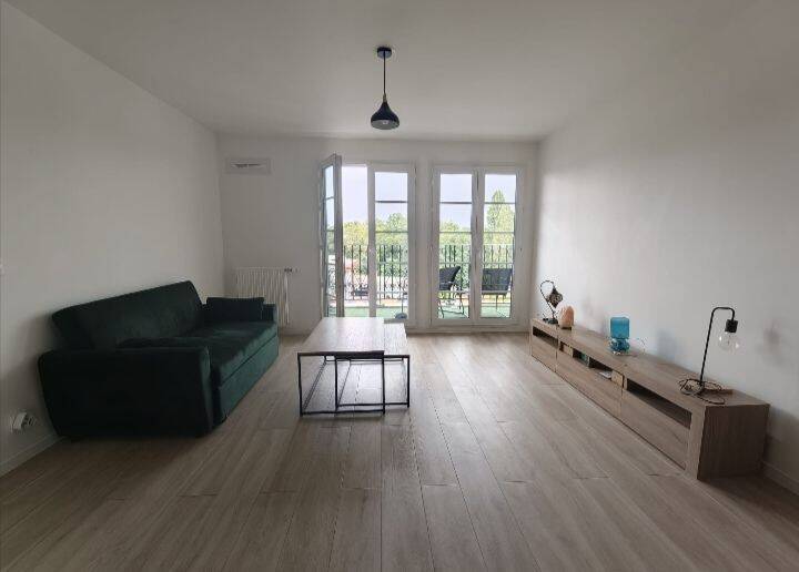Appartement 2 pièces 42 m² · à Le Blanc-Mesnil · 42 m² · 1 050 €/mois