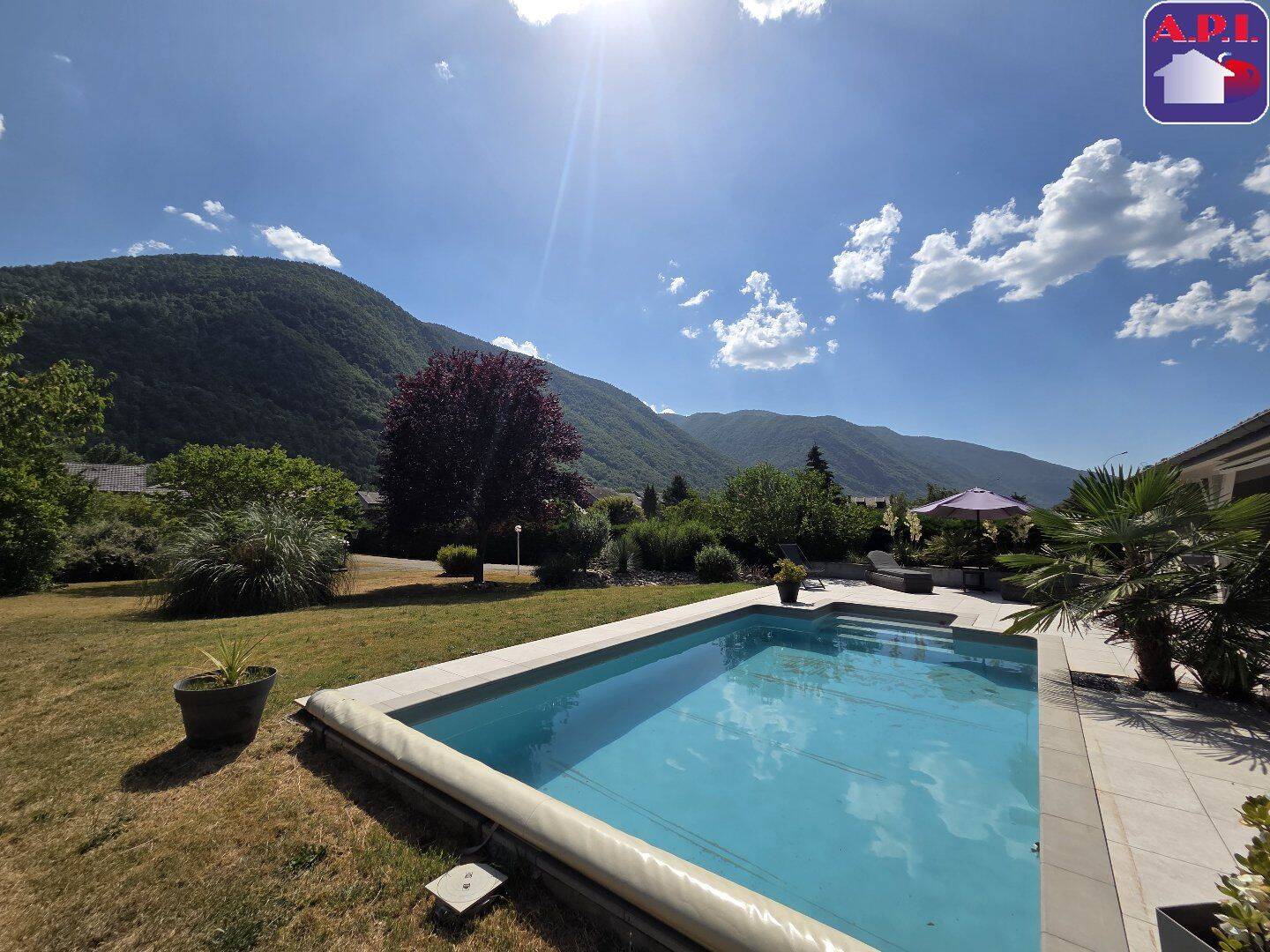 Maison 6 pièces 201 m² · à Ax-les-Thermes · 201 m² · 599 000 €
