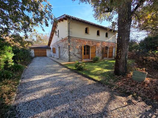 Maison à vendre 1 207 500 € 8 pièces 4 chambres 226 m² 979 m² de terrain Lanton 33138