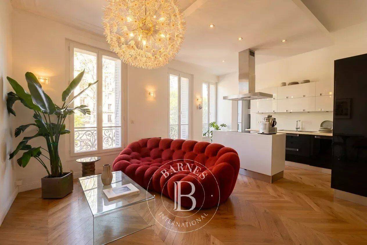 Appartement 2 pièces 52 m² · à Paris 9ème Arrondissement · 52 m² · 2 300 €/mois