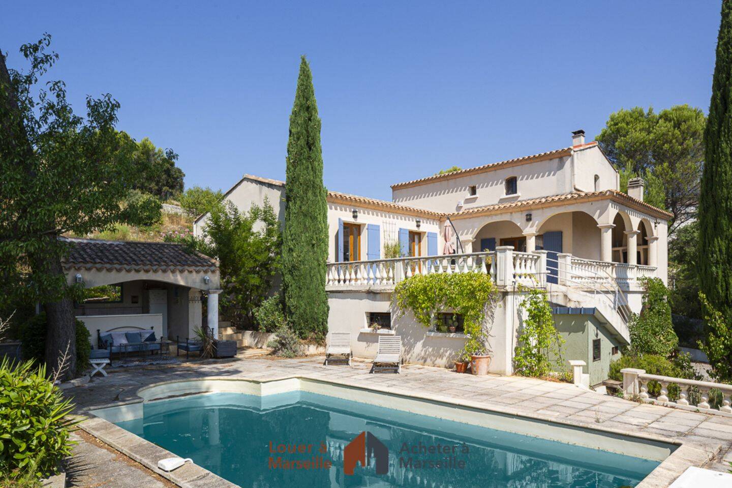 Maison 5 pièces 153 m² · à Septèmes-les-Vallons · 153 m² · 2 300 €