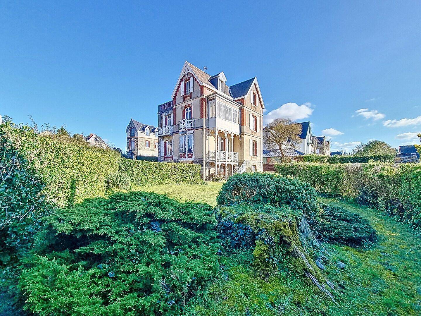 Maison 9 pièces 219 m² · à Saint-Lunaire · 219 m² · 1 700 000 €