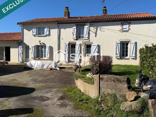 Maison à vendre 229 500 € 5 pièces 3 chambres 136 m² 11 141 m² de terrain Saint-Mesmin 85700