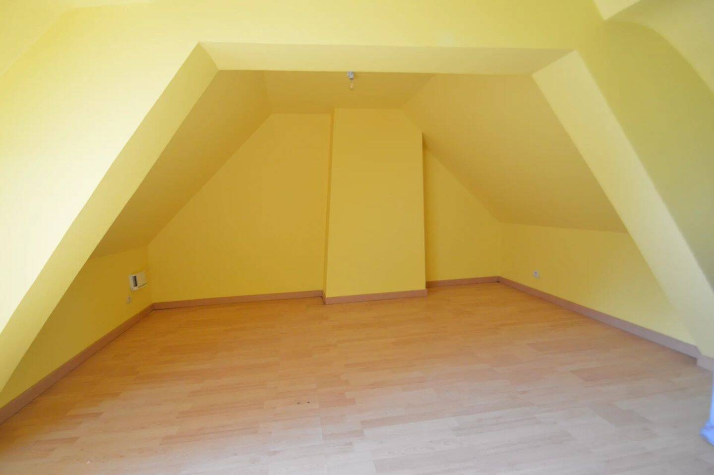 Appartement 3 pièces · à Écommoy · 550 €