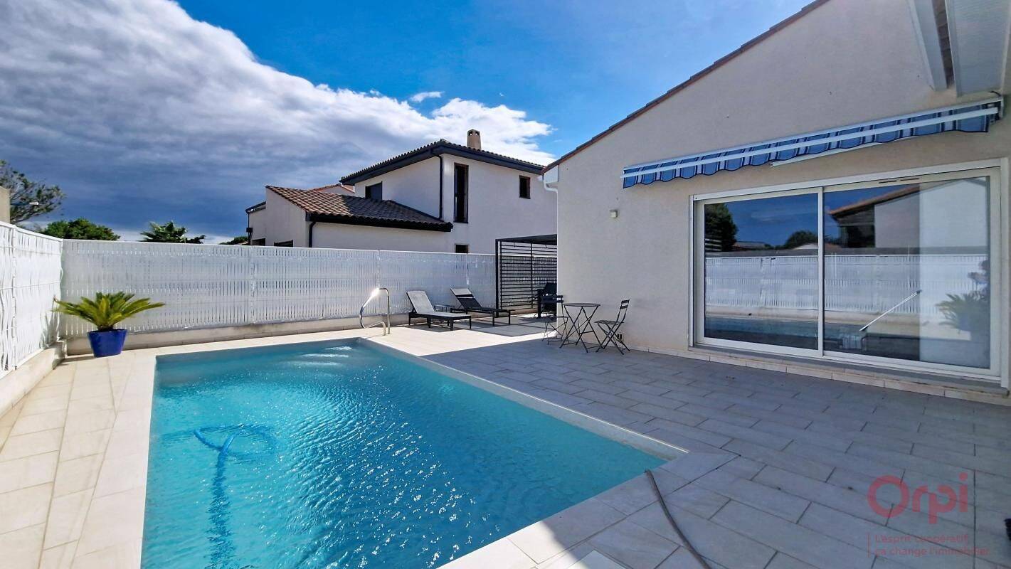 Maison 5 pièces 141 m² · à Baho · 141 m² · 1 750 €