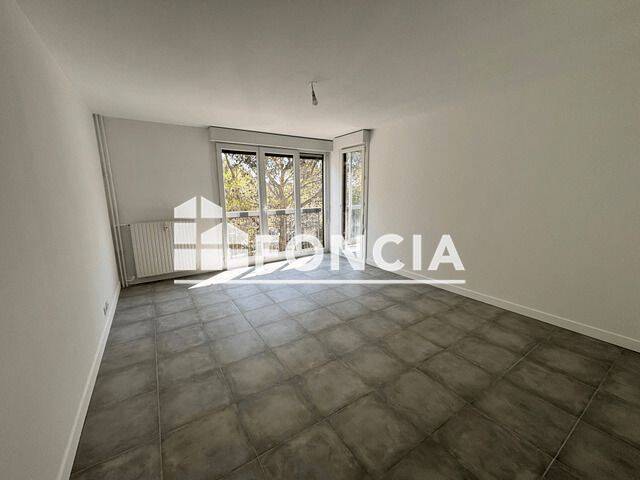 Appartement 3 pièces 65 m² · à Saint-Raphaël · 65 m² · 994 €