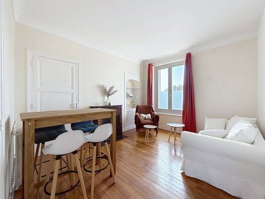 Colocation à louer 395 € 5 pièces 3 chambres 85 m² Étage 1/2 Gare-Croix Verte-Ile Offard-Millocheau Saumur 49400