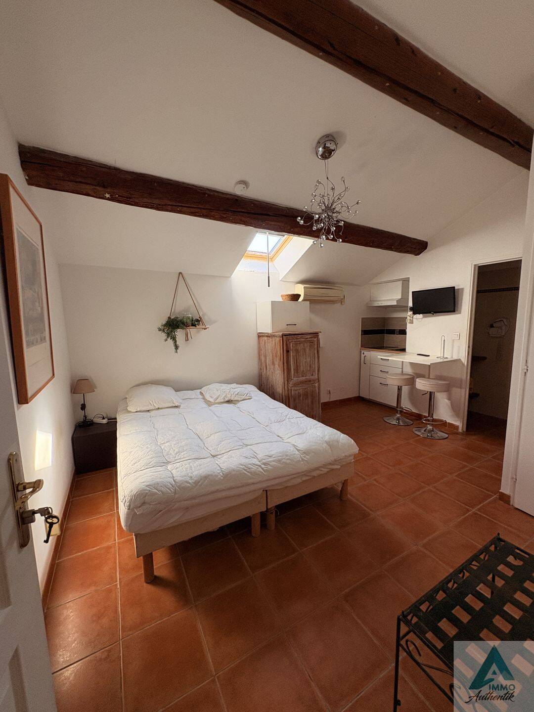 Appartement 1 pièce 18 m² · à Rousset · 17,5 m² · 570 €