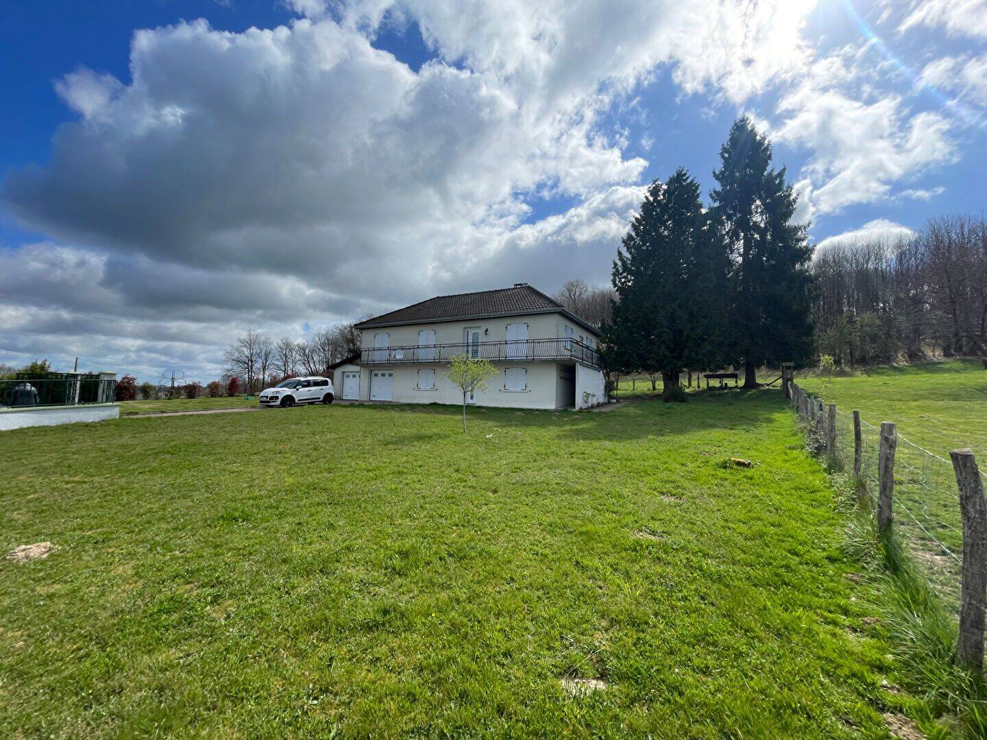 Maison 8 pièces 177 m² · à Nexon · 177 m² · 185 500 €