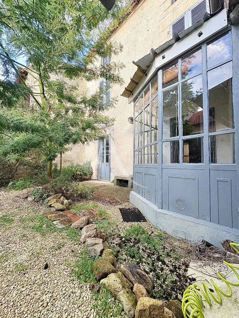Maison 6 pièces 127 m² · à Montmorillon · 126,7 m² · 134 400 €
