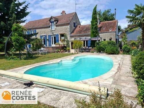 Maison 5 pièces 140 m² · à Orléans · 140 m² · 104 650 €