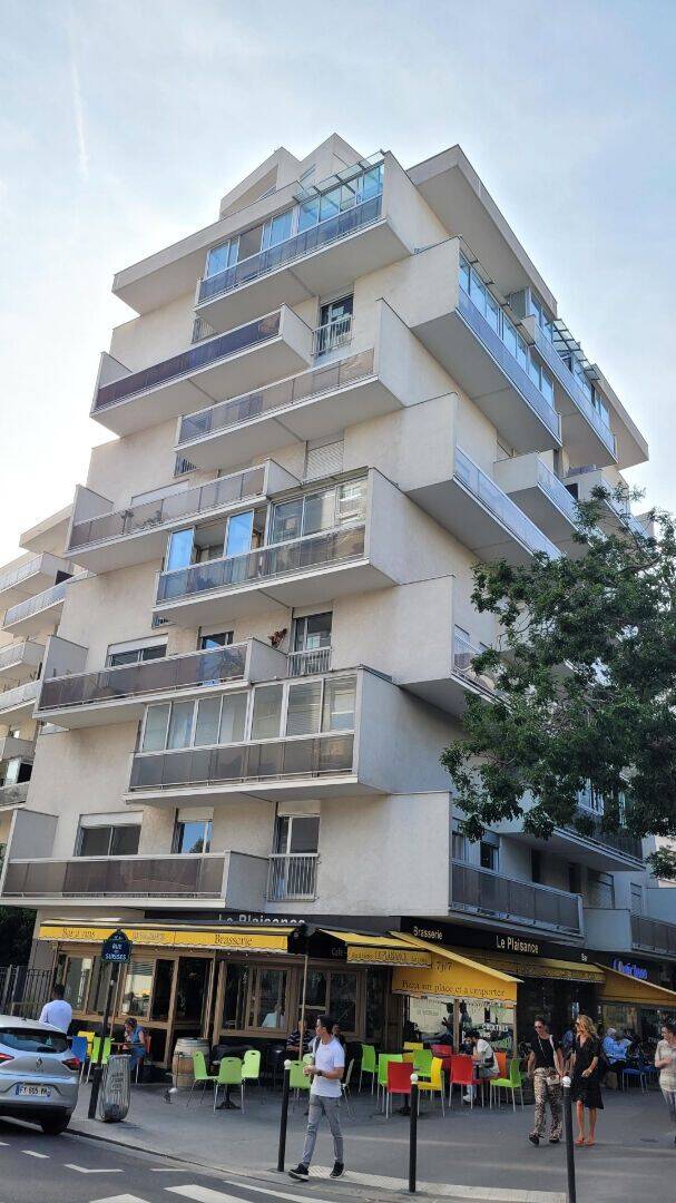 Appartement 4 pièces 95 m² · à Paris 14ème Arrondissement · 95 m² · 2 855 €/mois