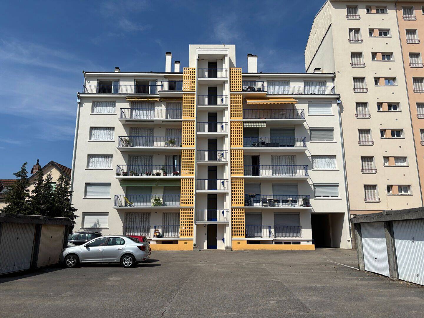 Appartement 4 pièces 93 m² · à Dijon · 93 m² · 175 000 €