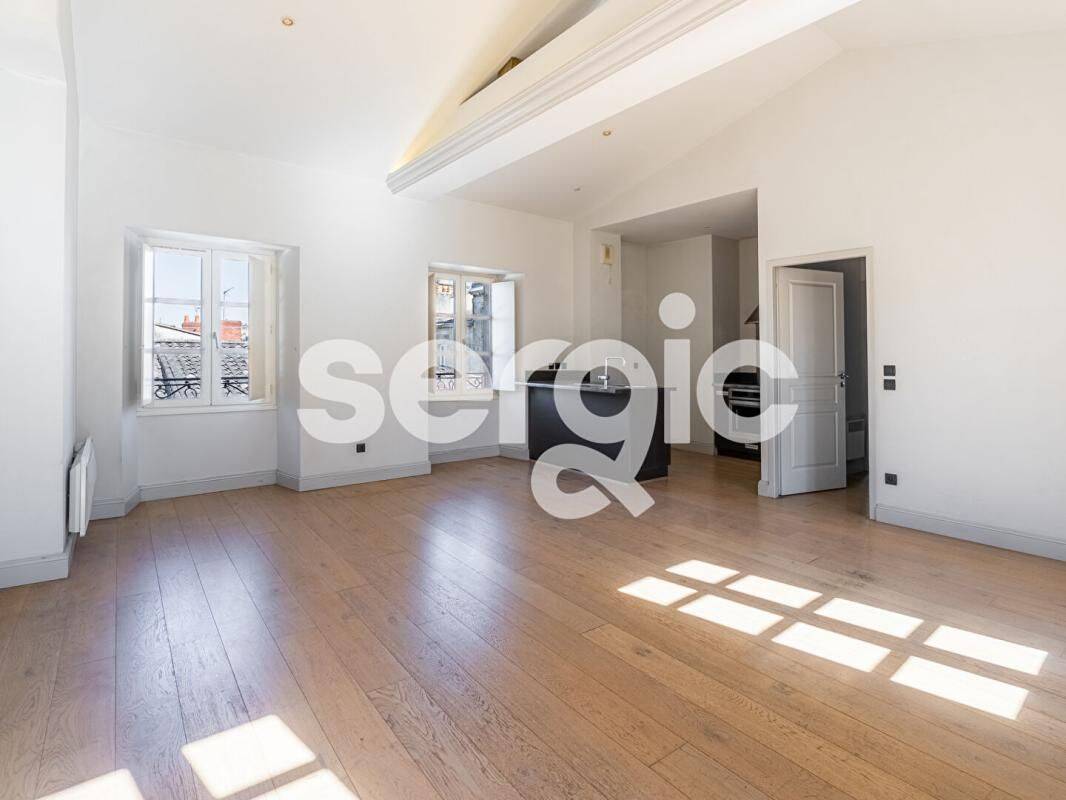 Appartement 4 pièces 122 m² · à Bordeaux · 122 m² · 399 375 €