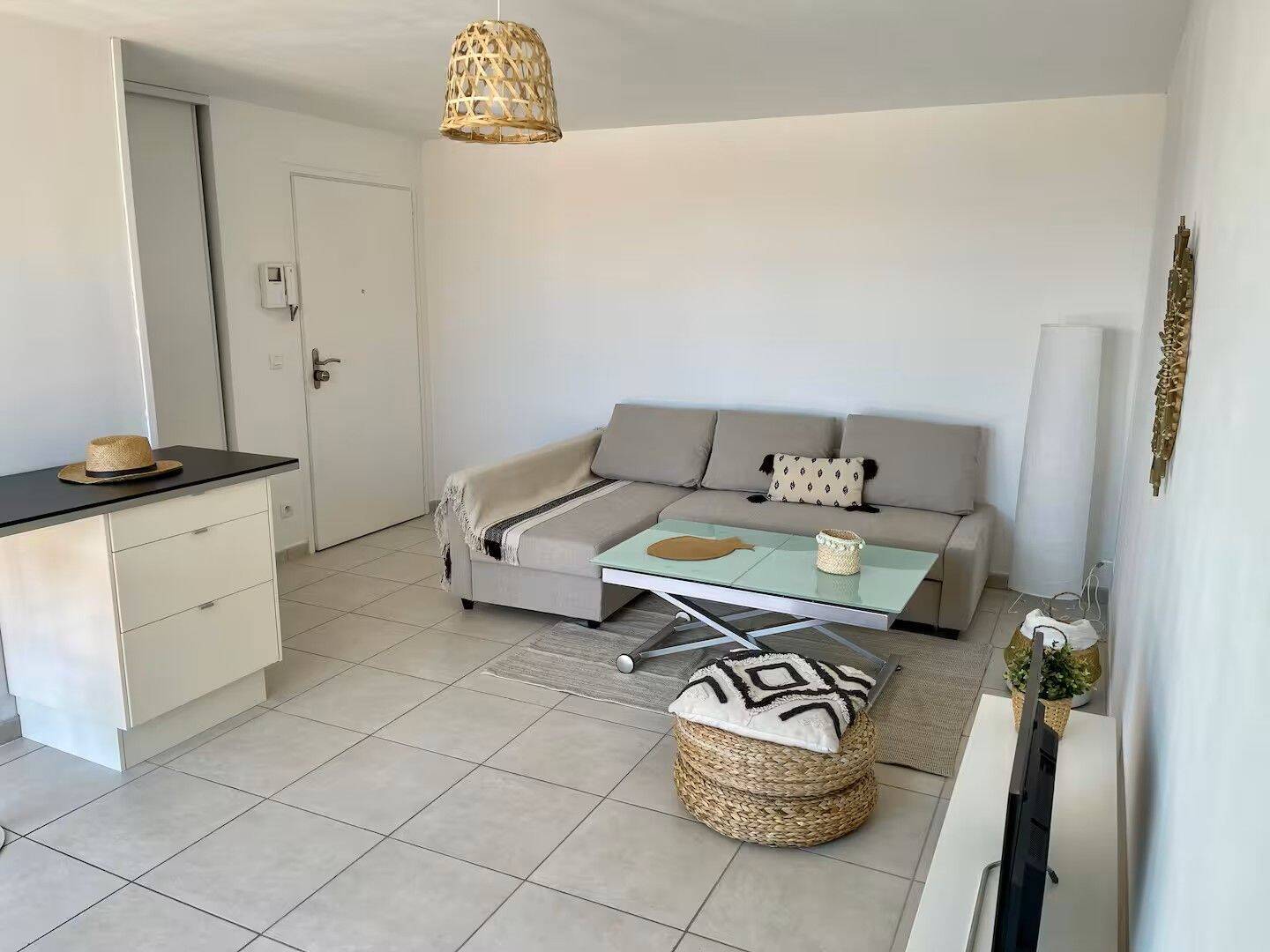 Appartement 2 pièces 42 m² · à Marseille 8ème Arrondissement · 42 m² · 1 350 €
