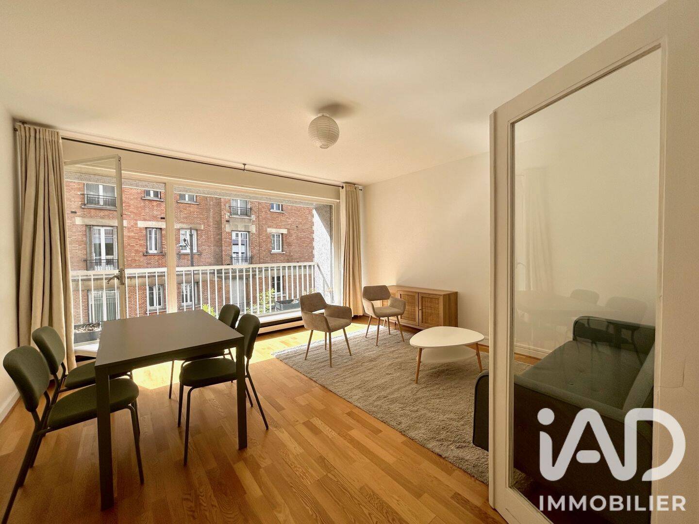 Appartement 4 pièces 83 m² · à Paris 15ème Arrondissement · 83,2 m² · 3 000 €/mois