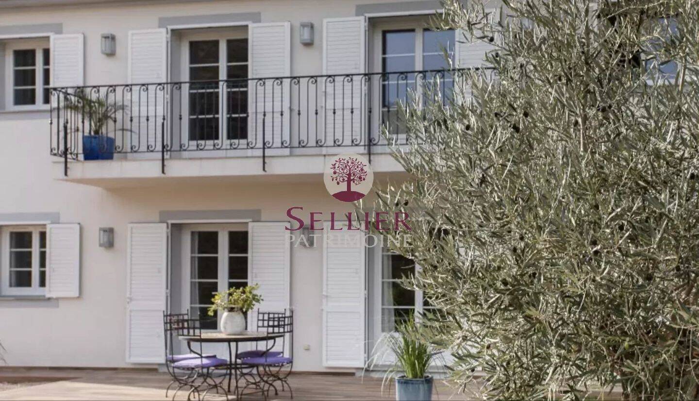 Maison 8 pièces 204 m² · à Muro · 203,6 m² · 669 000 €