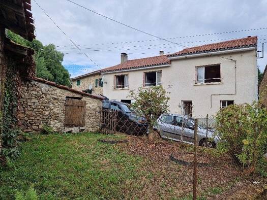 Maison à vendre 139 000 € 5 pièces 3 chambres 100 m² 8 000 m² de terrain Thouron 87140
