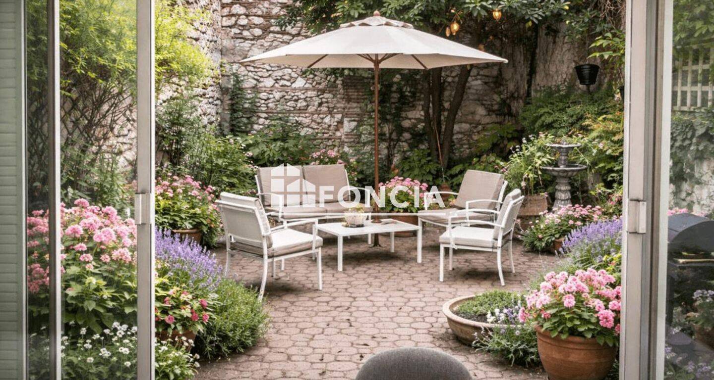 Maison 5 pièces 180 m² · à Villeneuve-sur-Lot · 180 m² · 155 000 €