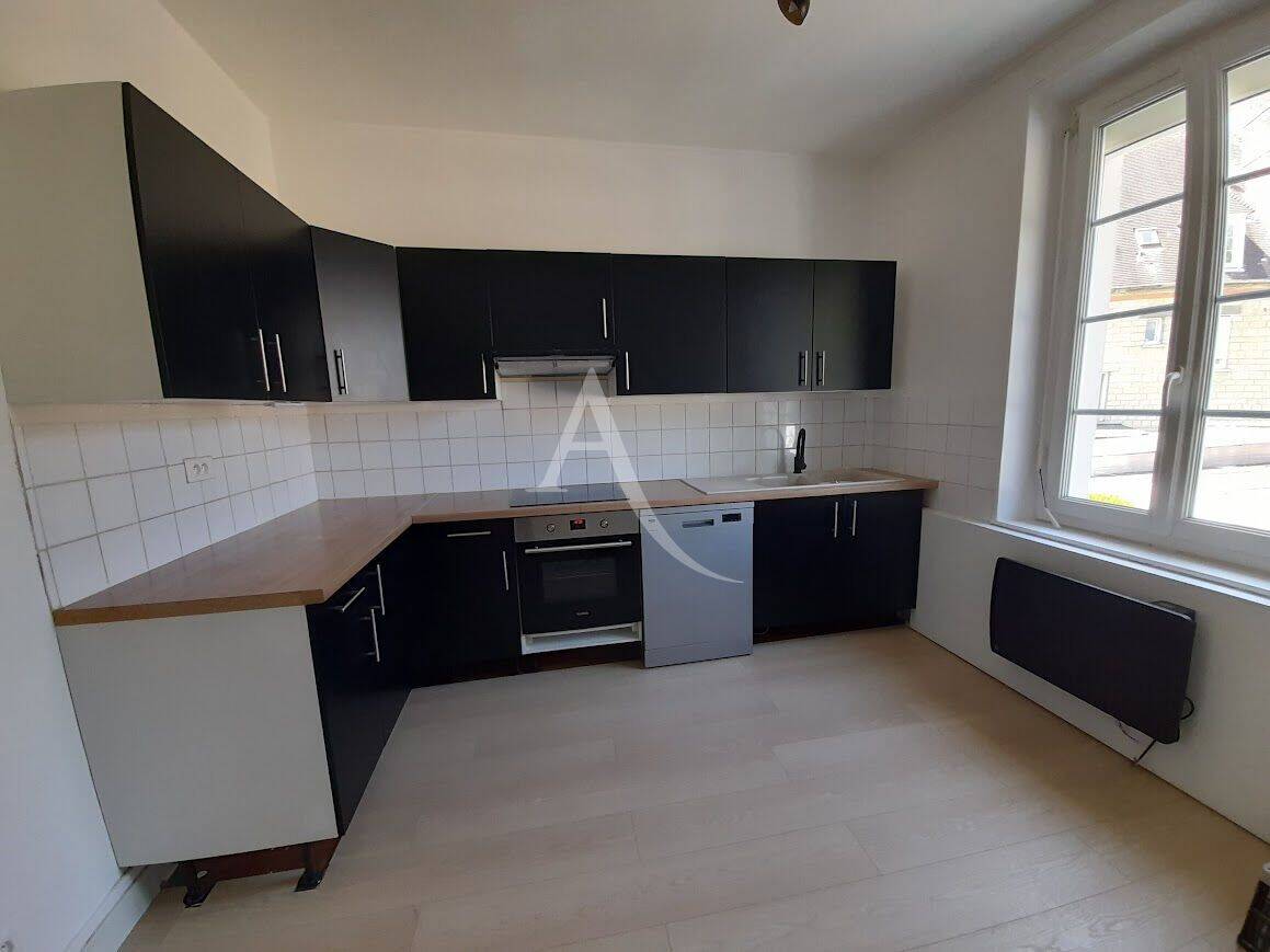 Appartement 3 pièces 80 m² · à Gisors · 80,4 m² · 880 €