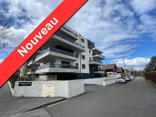 Appartement à louer 880 € 2 pièces 1 chambre 45,3 m² Étage 1/3 Cités Thonon-les-Bains 74200