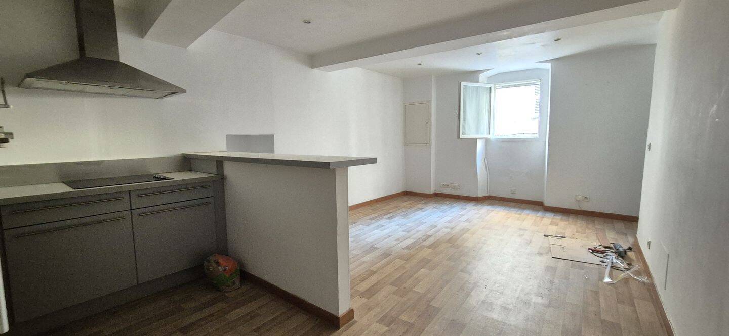 Appartement 2 pièces 38 m² · à Ajaccio · 37,9 m² · 680 €
