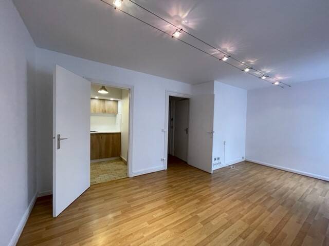 Appartement 1 pièce 28 m² · à Lille · 28 m² · 865 €