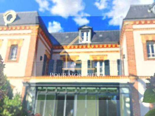 Hôtel particulier à vendre 998 000 € 10 pièces 5 chambres 300 m² Sud Ville Chartres 28000