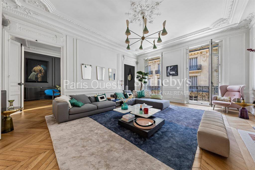 Appartement 6 pièces 308 m² · à Paris 17ème Arrondissement · 308 m² · 3 990 000 €