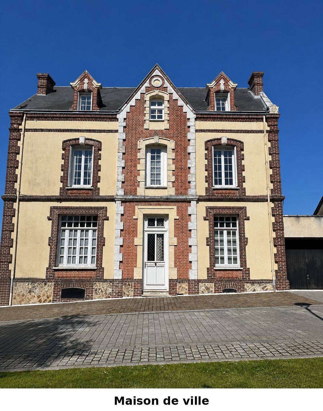 Maison 2 pièces 157 m² · à Évreux · 157 m² · 473 000 €