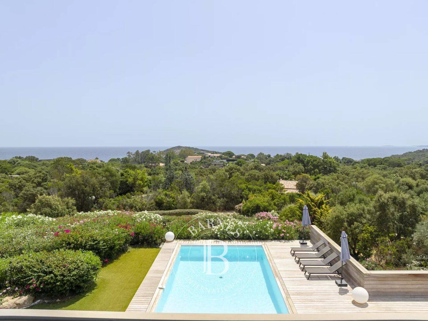 Maison 6 pièces 180 m² · à Zonza · 180 m² · 2 150 000 €