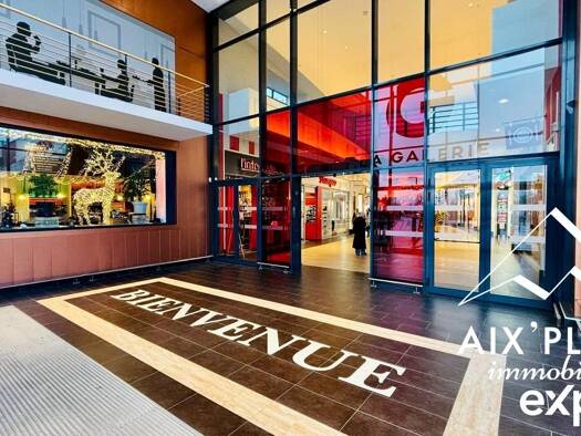 Restaurant à vendre Fonds de commerce 735 000 € 325 m² d'espace de restauration Bressis-Neigeos Seynod 74600