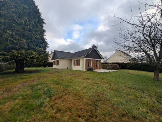 Maison de plain-pied à vendre 190 000 € 4 pièces 3 chambres 78 m² 1 015 m² de terrain Petit-Caux 76630