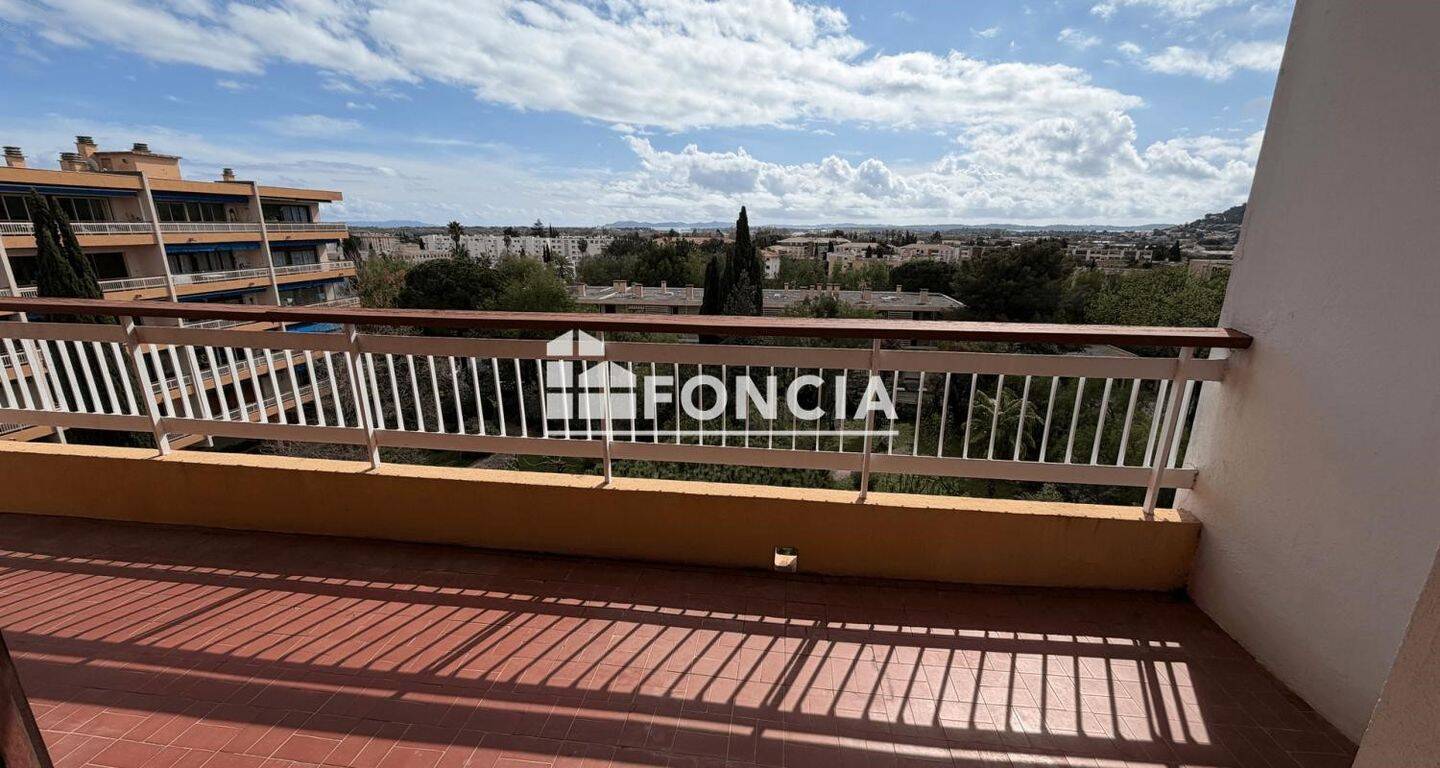 Appartement 3 pièces 66 m² · à Hyères · 66 m² · 270 000 €
