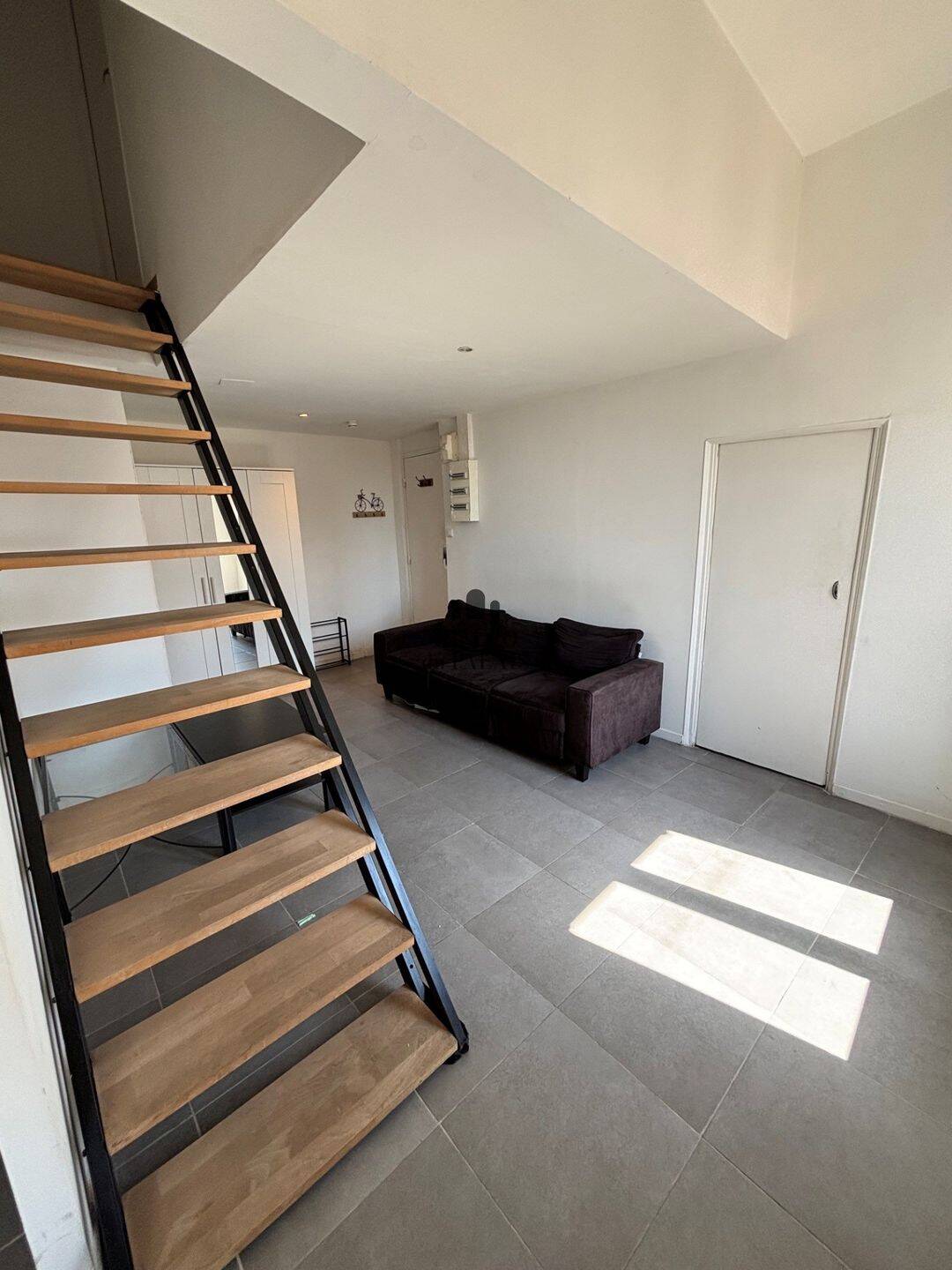 Appartement 3 pièces 34 m² · à Marseille 1er Arrondissement · 33,9 m² · 758 €/mois