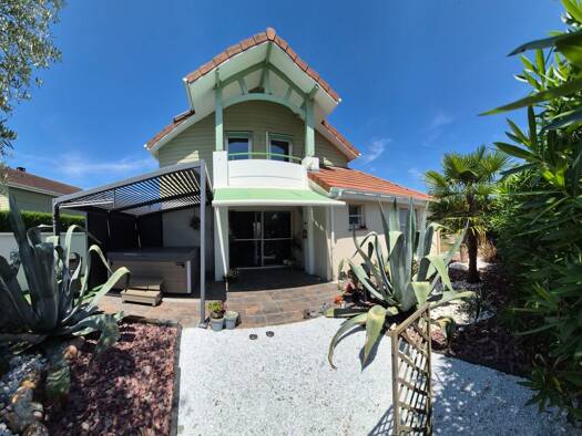 Maison à vendre 360 000 € 6 pièces 4 chambres 125 m² 650 m² de terrain Serres-Castet 64121