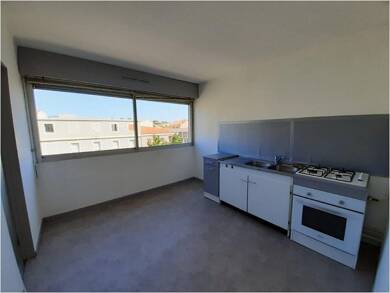Appartement à louer 575 € 2 pièces 1 chambre 51,1 m² 4ème étage Centre Ville-Louis Blanc Ales 30100