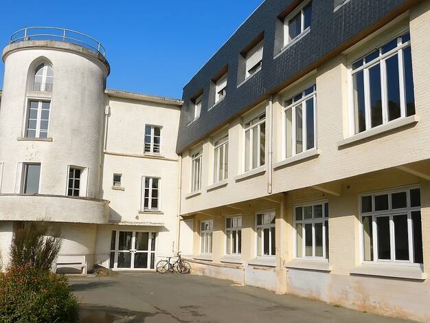 Appartement à louer - logement étudiant 150 € 1 pièce 15 m² Saint-Nazaire 44600