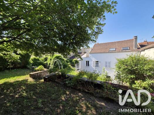 Maison de ville à vendre 669 000 € 8 pièces 5 chambres 190 m² 830 m² de terrain Coteau Sud Chevreuse 78460