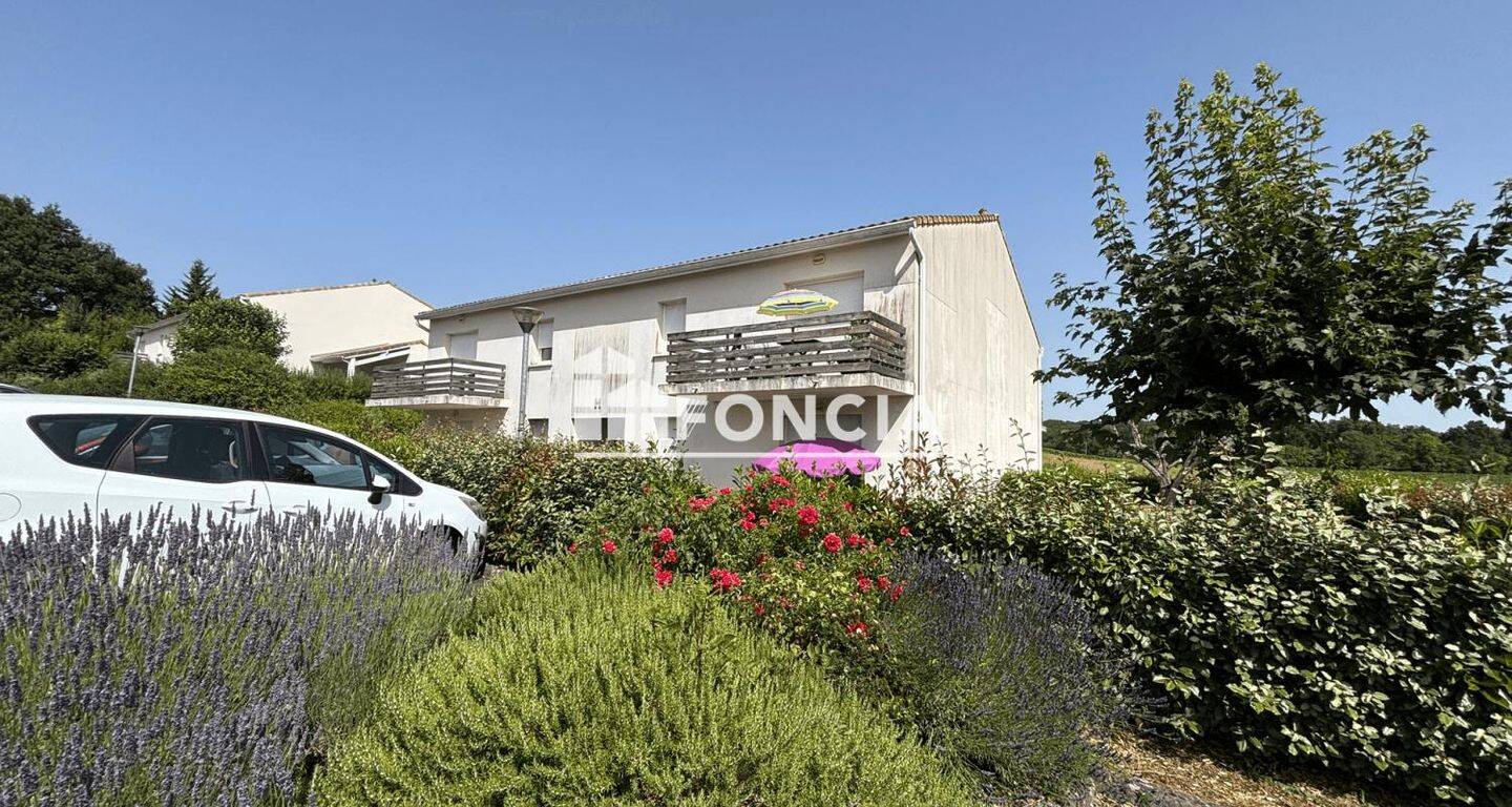 Appartement 2 pièces 45 m² · à Jonzac · 44,5 m² · 89 000 €