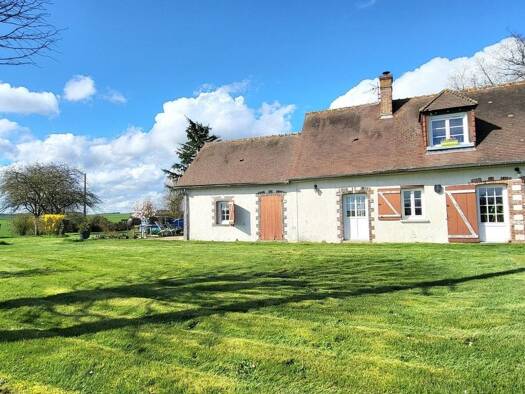 Maison à vendre 249 500 € 5 pièces 3 chambres 138 m² 1 641 m² de terrain Pontgouin 28190