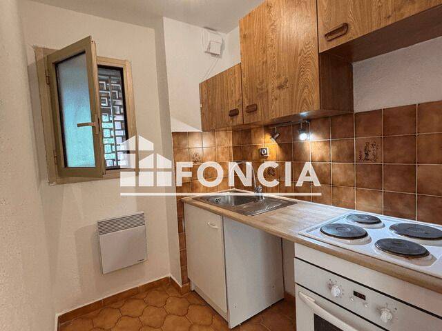 Appartement 1 pièce 30 m² · à Saint-Mandrier-sur-Mer · 30,4 m² · 650 €/mois