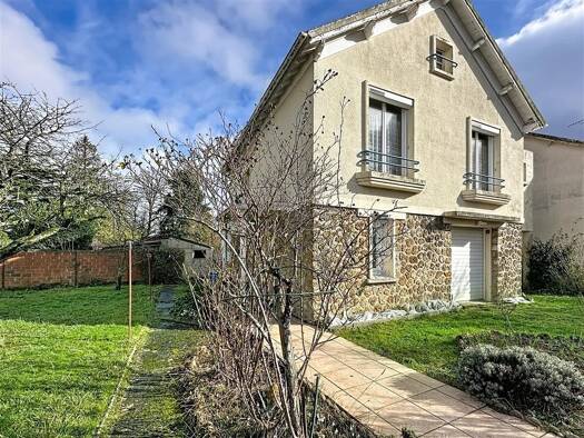 Maison à vendre 395 000 € 5 pièces 3 chambres 105 m² 768 m² de terrain Les Essarts-le-Roi 78690