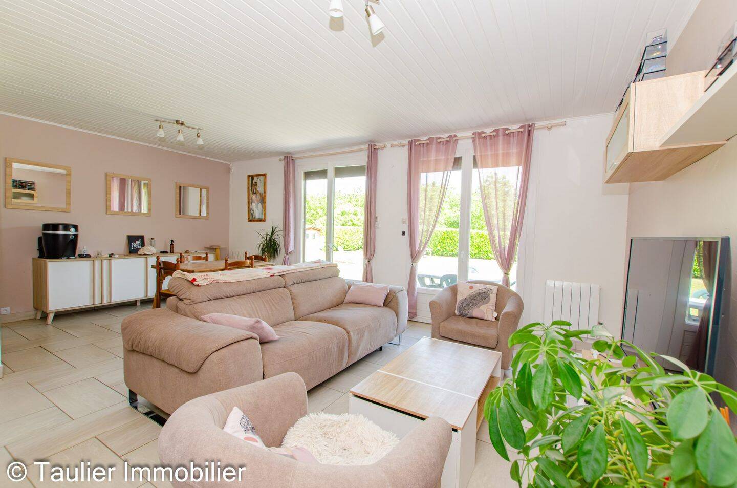 Maison 4 pièces 87 m² · à Chatte · 87 m² · 1 180 €/mois