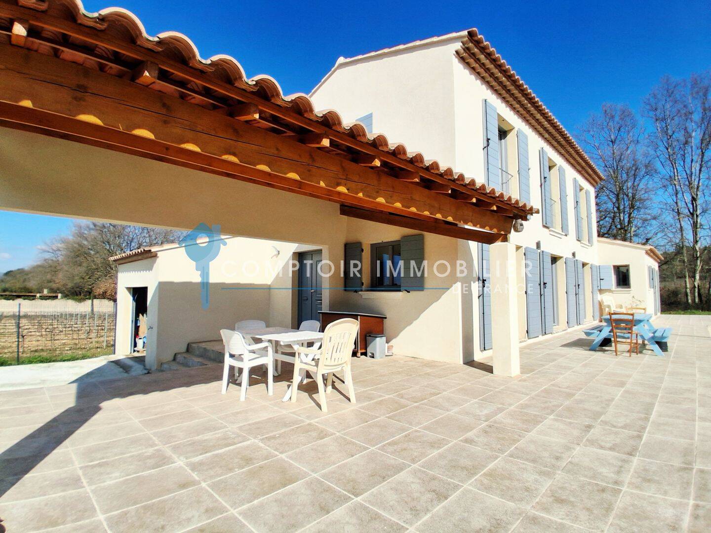 Maison 5 pièces 145 m² · à Oppède · 145 m² · 680 000 €