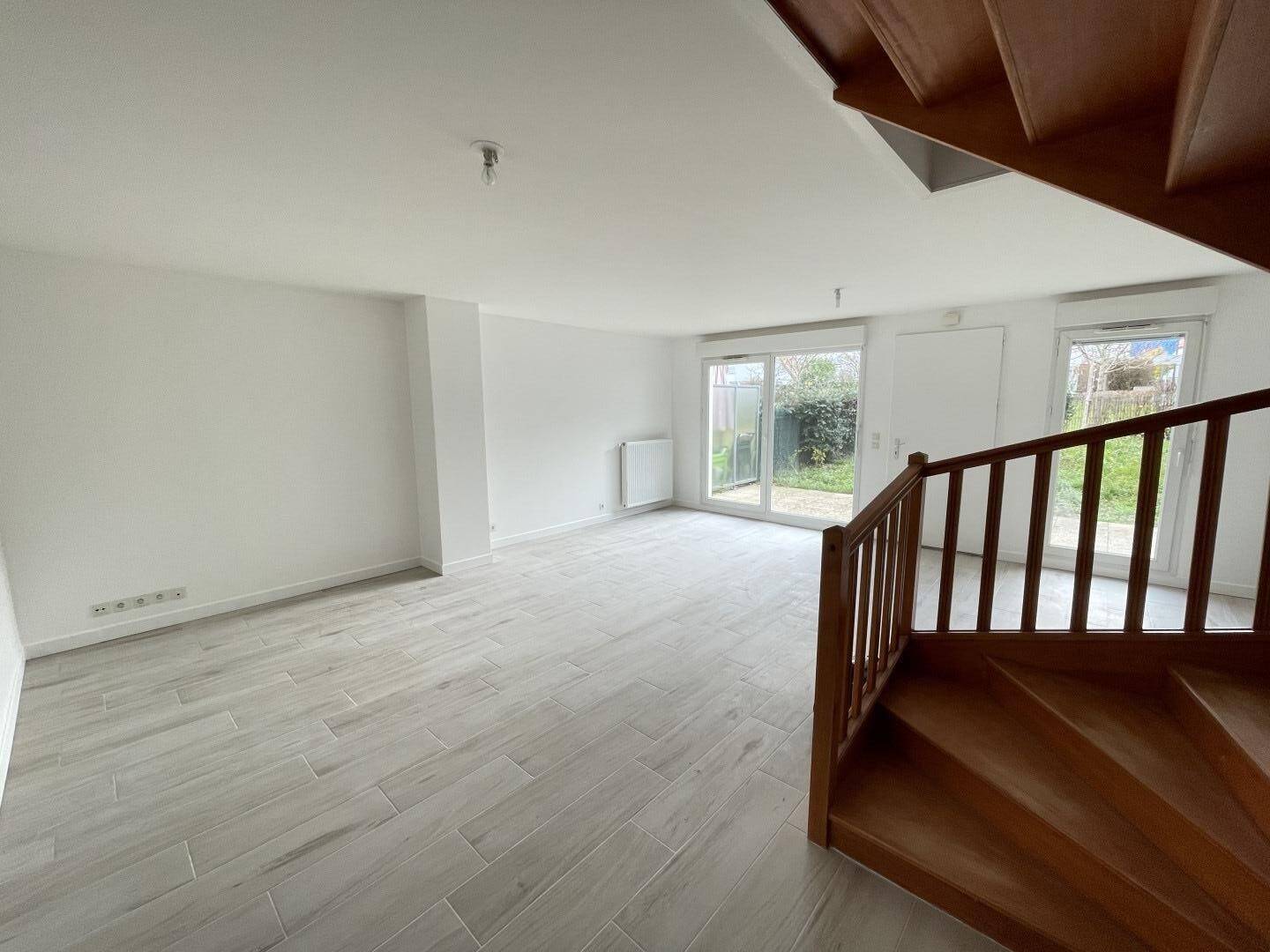 Appartement 6 pièces 110 m² · à Épernon · 110 m² · 1 180 €